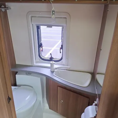 Furgo Camper Kamp alanı